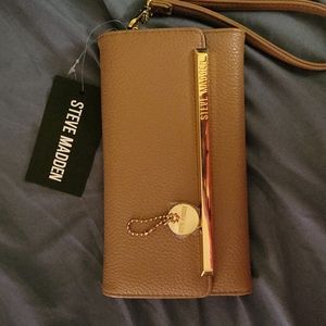 Steve Madden mauve wallet